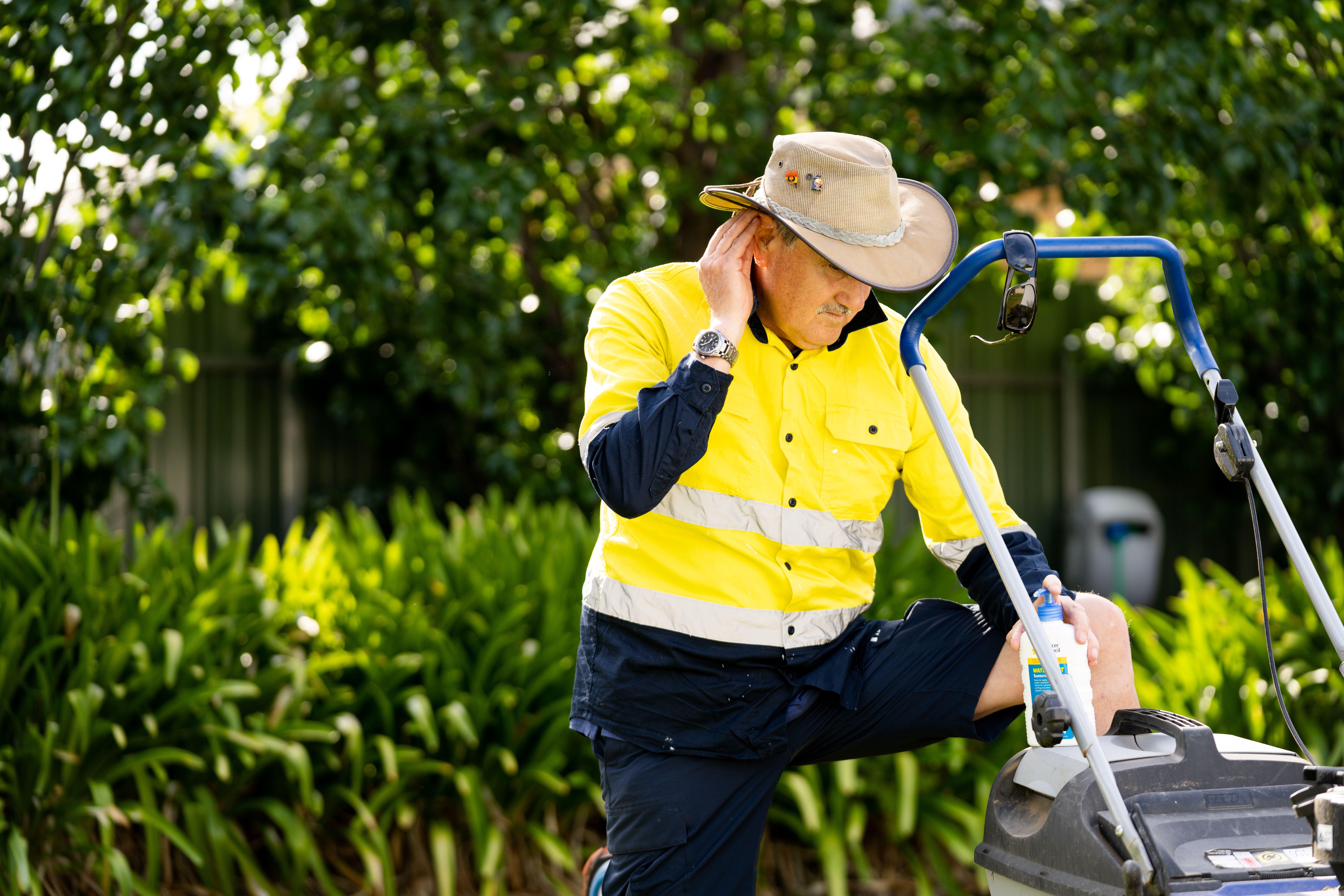 'Scary time': Skin cancer warning for tradies